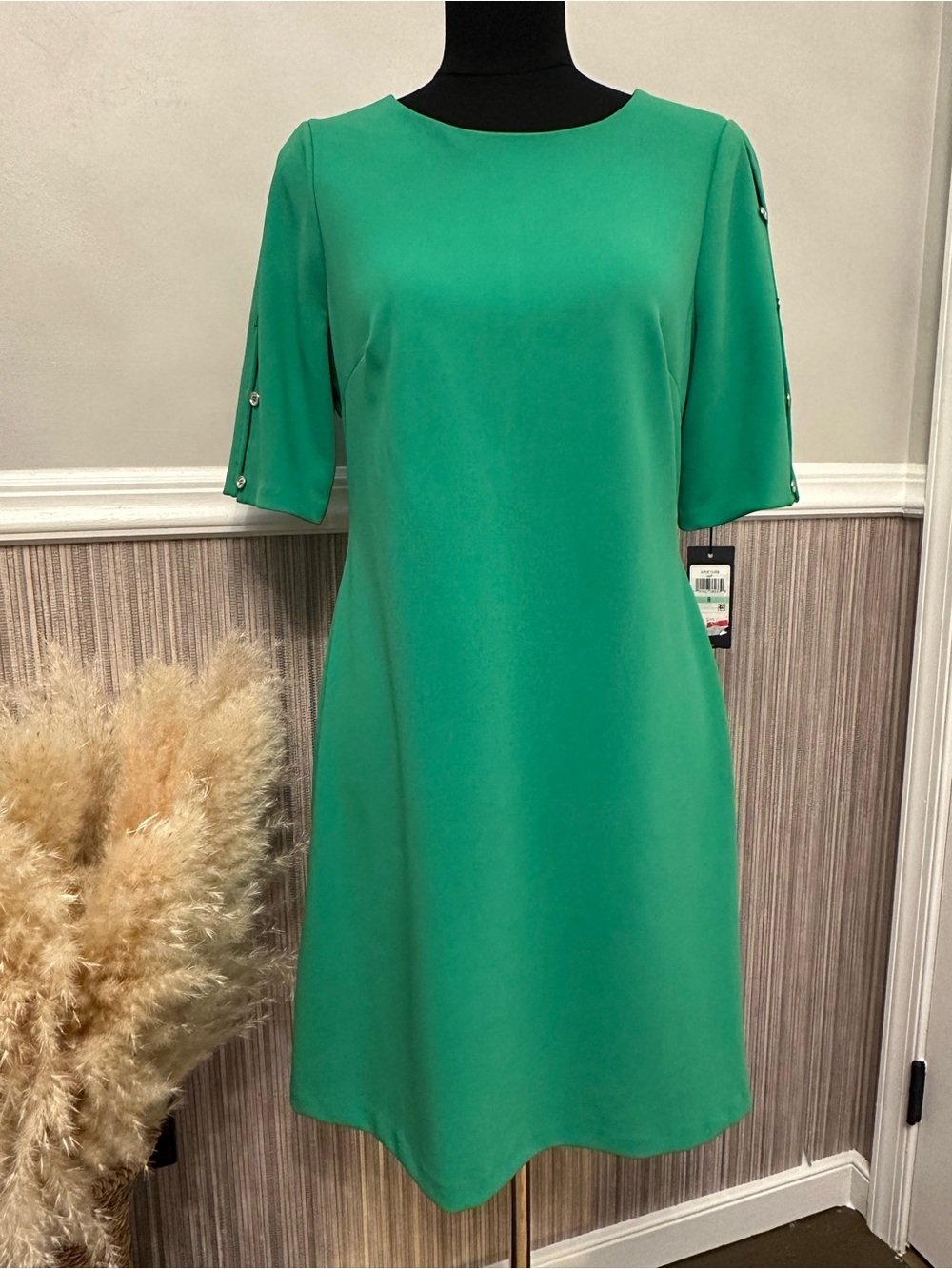Tommy Hilfiger NWT Size 8 Green Split Sleeve Button Shift Dress